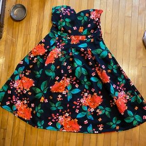 Bustier flower dress